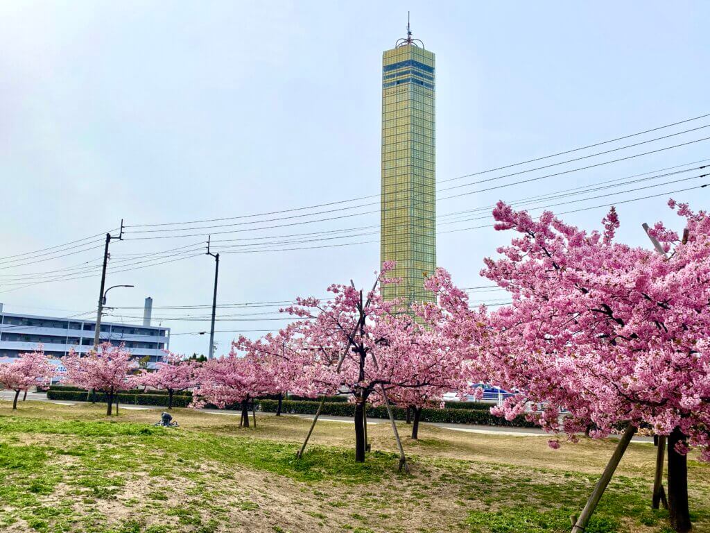 香川県宇多津のゴールドタワー
