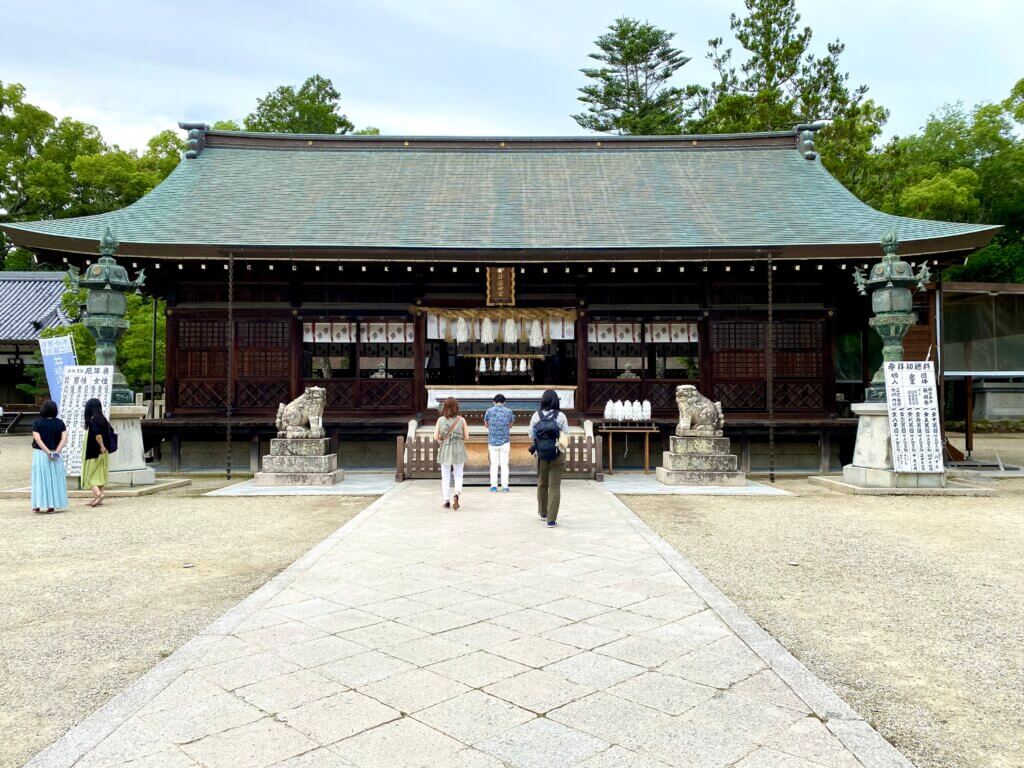 兵庫県淡路：伊奘諾神社の拝殿