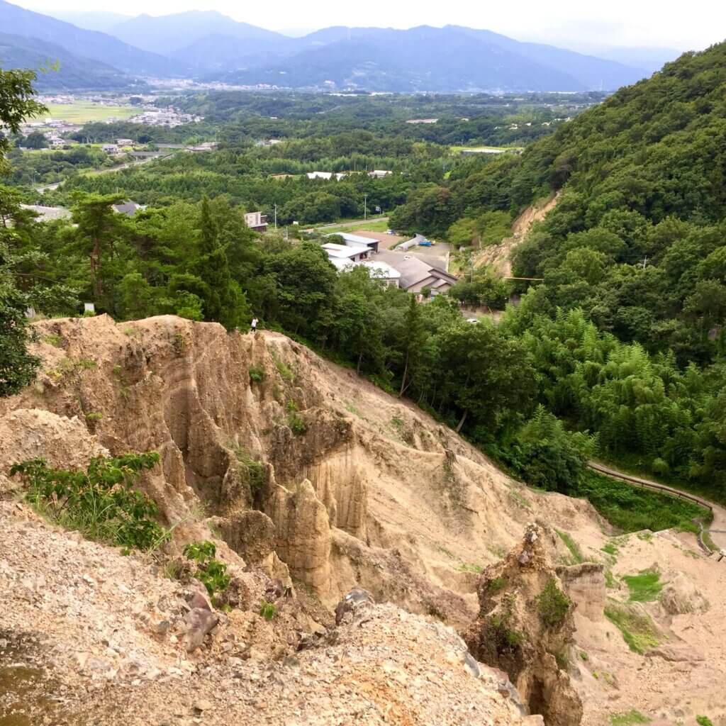 徳島県阿波市：阿波の土柱　展望台からの風景