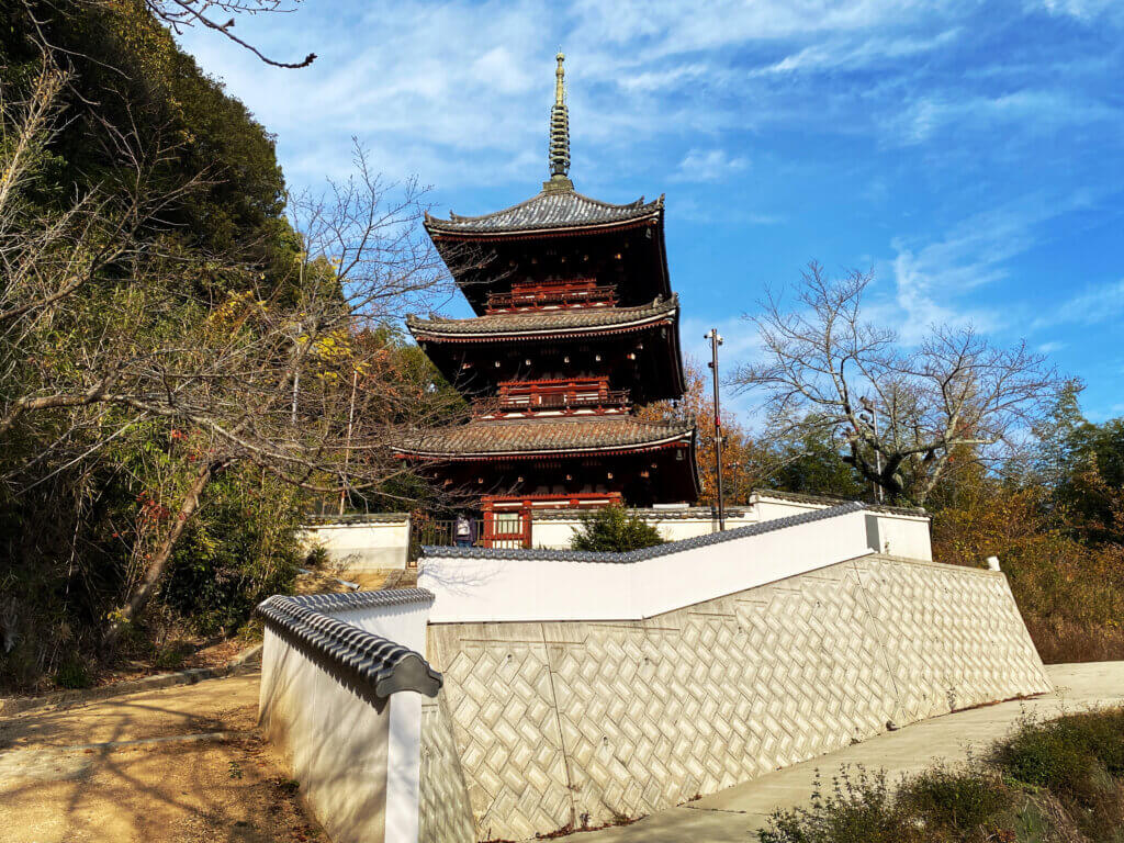 広島県尾道市：西国寺の三重塔