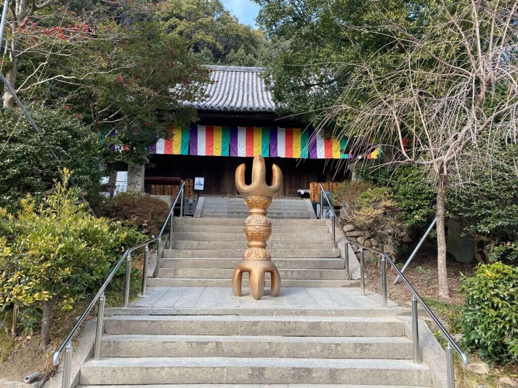愛媛県松山市：石手寺の本殿
